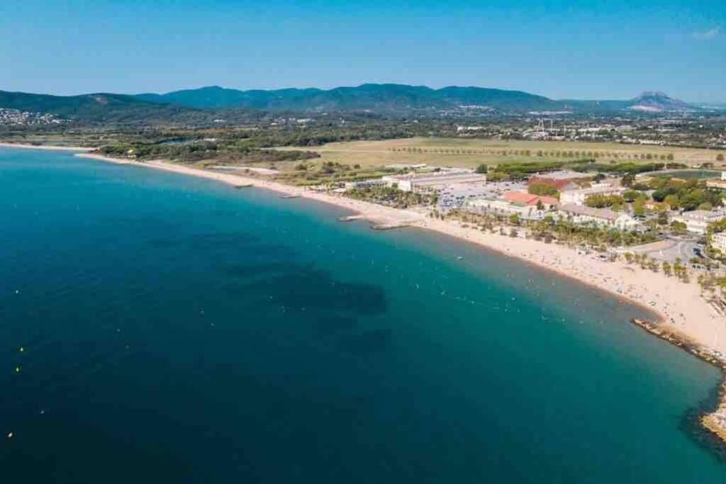 Location Port Frejus, Bord De Mer Eksteriør billede