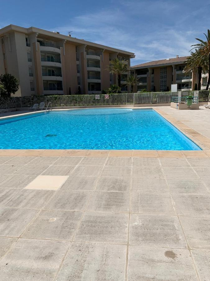 Location Port Frejus, Bord De Mer Eksteriør billede
